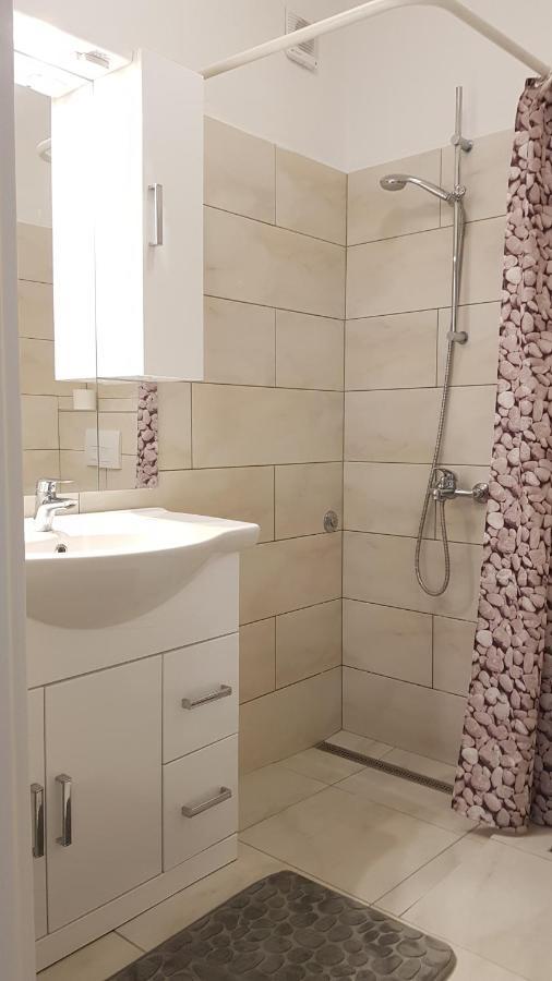 Hamo Apartments Lumbarda Exterior foto